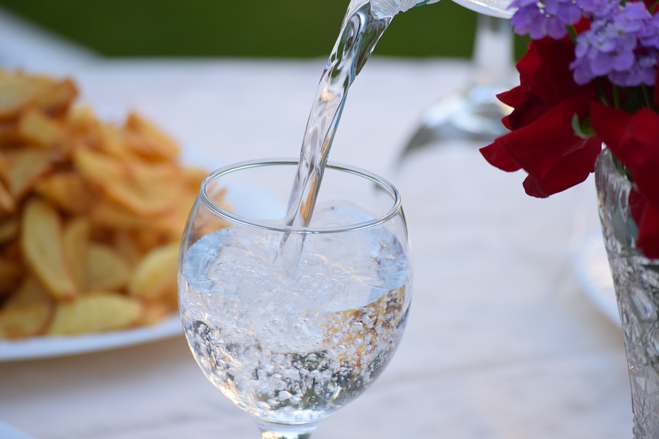 冷え性と夏バテ予防に必要な水分補給のコツ